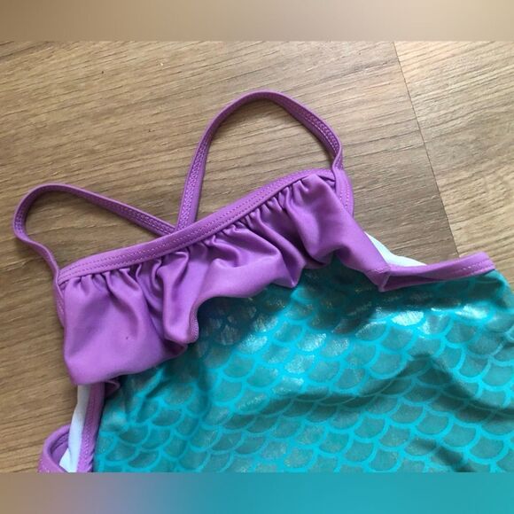 Floatimini | Cute One Piece Swimsuit - Picture 2 of 4